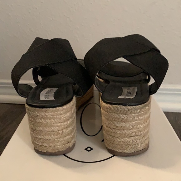 Steve Madden Black platform sandal - Picture 4 of 4